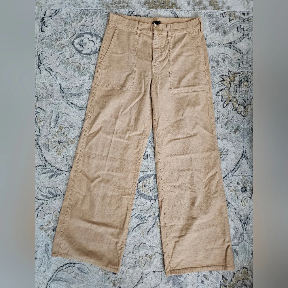 J Crew Khacki Pants